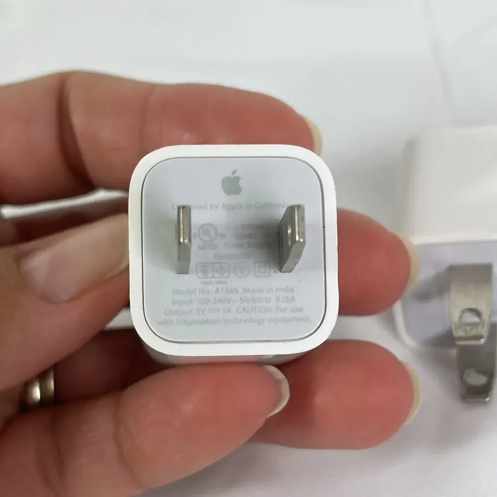 Apple USB-based Power adapter Charge iPhone iPad iPod Model A1385, Set Of 3